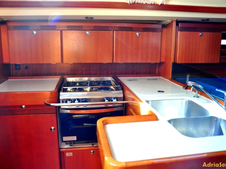 Barca a vela a noleggio a Isola al miglior prezzo