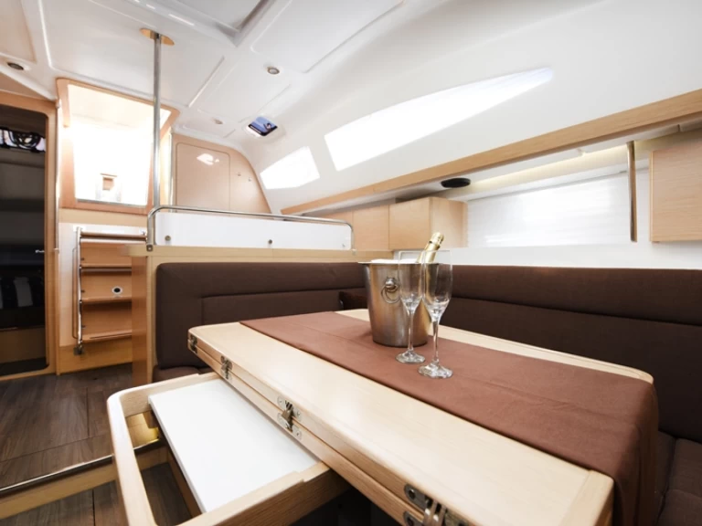 Noleggio Barca a vela con o senza skipper Elan a Zara