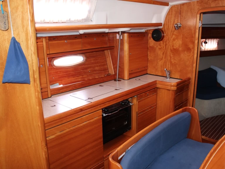 Noleggio barche Bavaria Bavaria 39 Cruiser a Orsera su Samboat