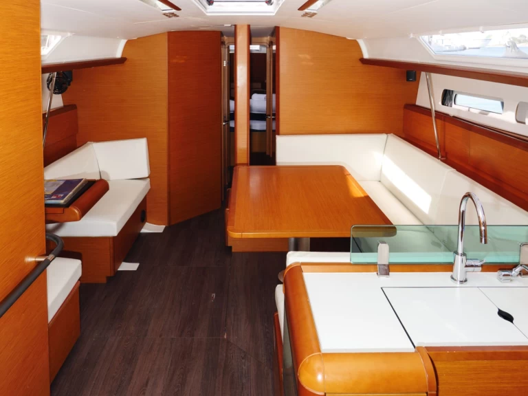 Noleggio a Rogač – Jeanneau Sun Odyssey 449 su SamBoat