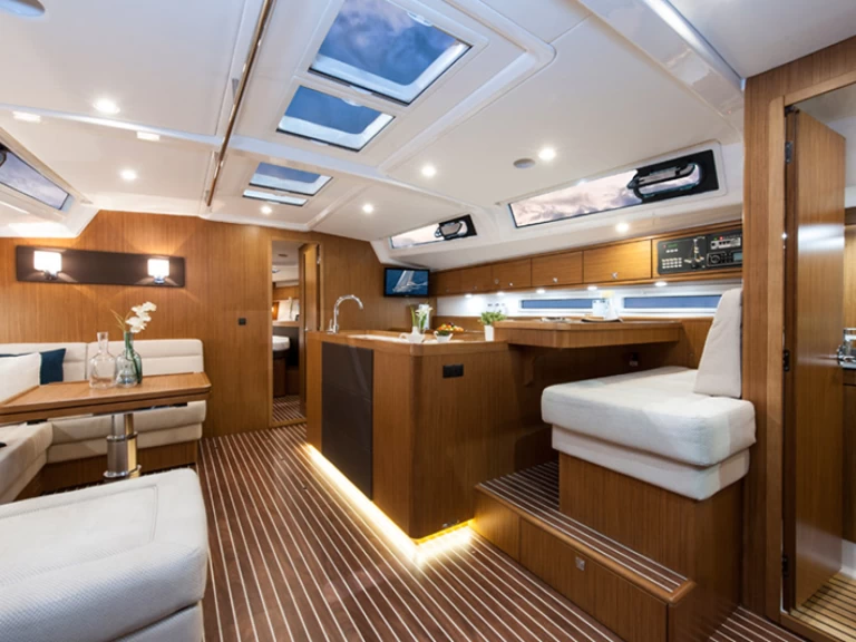 Noleggio a Álimos – Bavaria Cruiser 56 su SamBoat