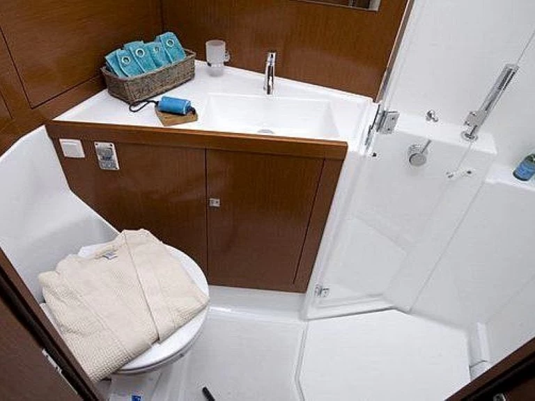 Noleggio Barca a vela a Hamble-le-Rice – Bénéteau Oceanis 45