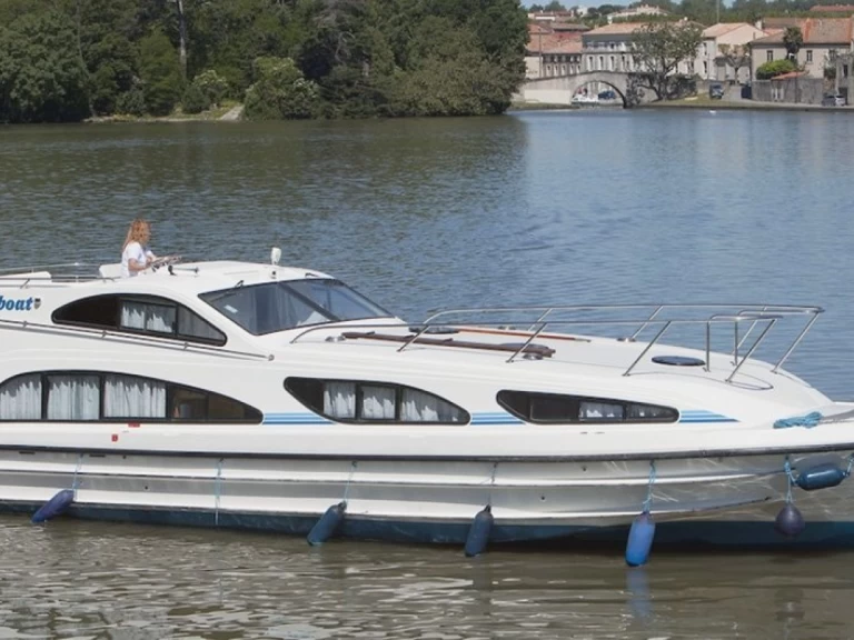 Houseboat a noleggio a Rheinsberg al miglior prezzo
