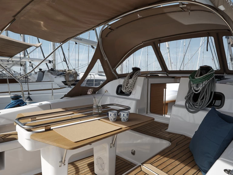 Noleggio Barca a vela Elan con patente nautica