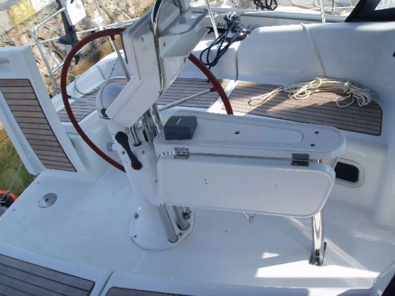 Noleggio Barca a vela Bénéteau con patente nautica