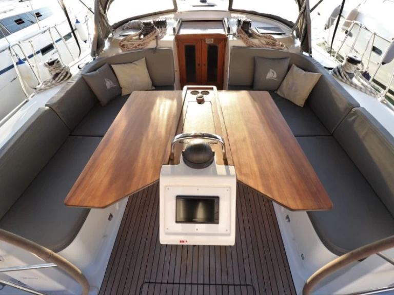 Bavaria Cruiser 46 da affittare a  Castellammare di Stabia