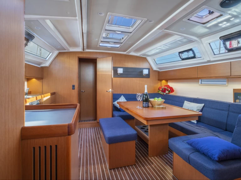 Noleggio Barca a vela a Bossoglina – Bavaria Cruiser 46