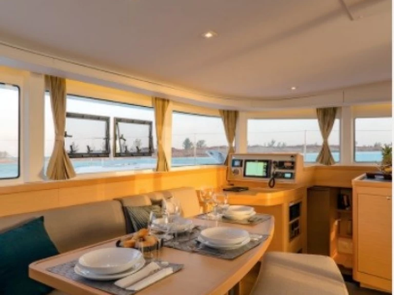 Noleggio barche Jolly Harbour economico Lagoon 42