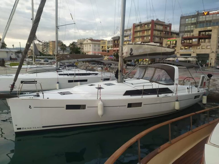 Bénéteau Oceanis 41.1 da affittare a  Deme of Volos