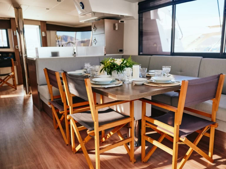 Noleggio Catamarano Bali con patente nautica