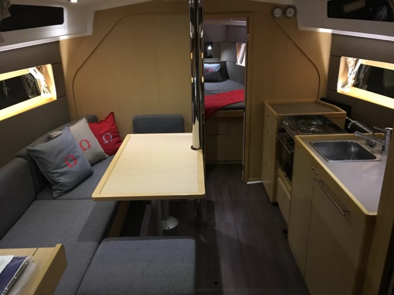 Bénéteau Oceanis 38 da affittare a  Zaravecchia (Biograd)