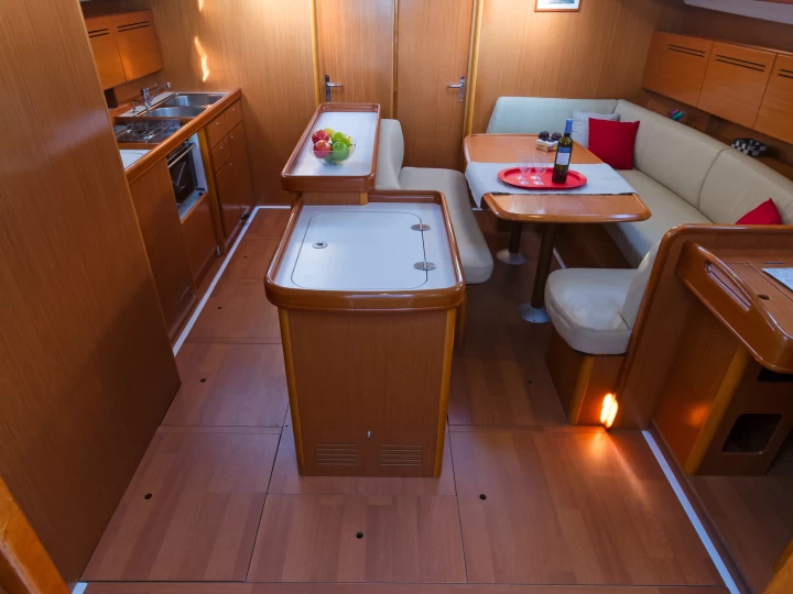 Noleggio Barca a vela a Álimos – Bénéteau Cyclades 50.5