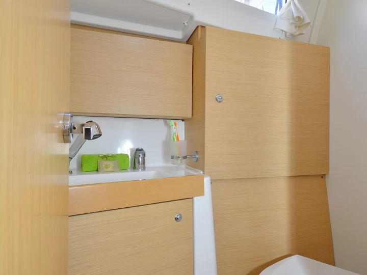 Noleggio Barca a vela Bénéteau con patente nautica