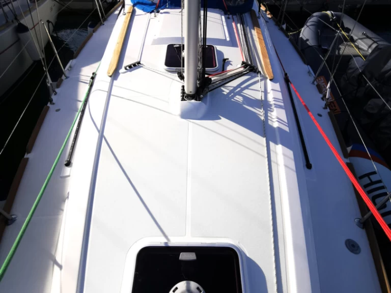 Barca a vela a noleggio a Novi al miglior prezzo