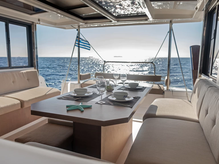 Noleggio Catamarano Bali con patente nautica