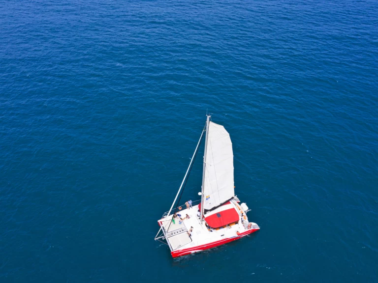 Noleggiare una Ocean Voyager 36  a Marina Vela