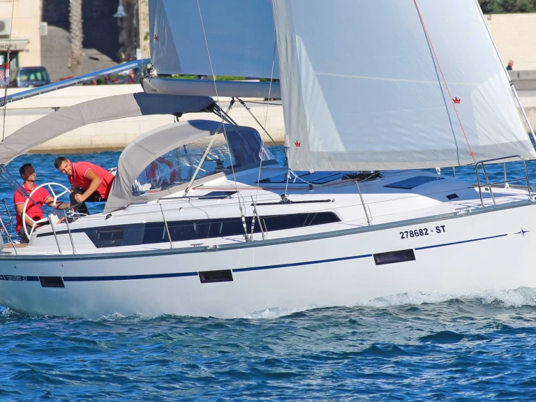 Noleggio barche Bavaria Cruiser 37 a Spalato su Samboat