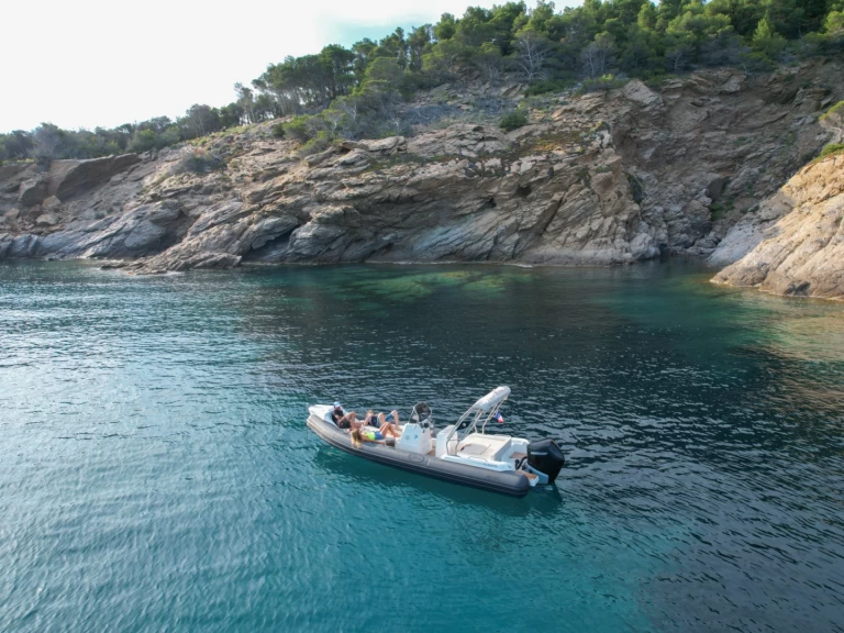 Noleggio Gommone Saver con patente nautica