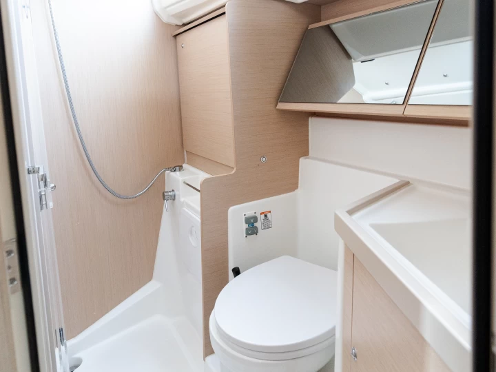 Noleggio Barca a vela Bénéteau con patente nautica