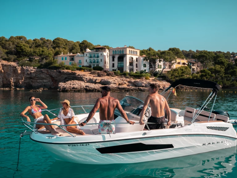 Noleggio Barca a motore Karnic con patente nautica