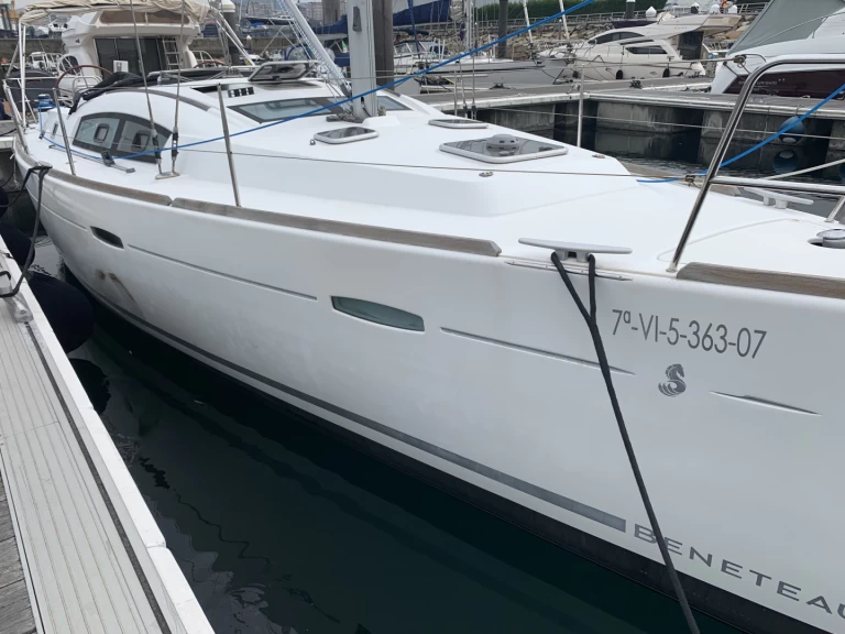 Noleggio Barca a vela a Vigo – Bénéteau Oceanis 40
