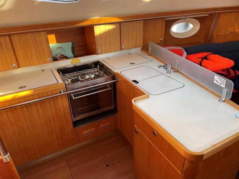 Noleggio a Pola – Elan Impression 434 su SamBoat