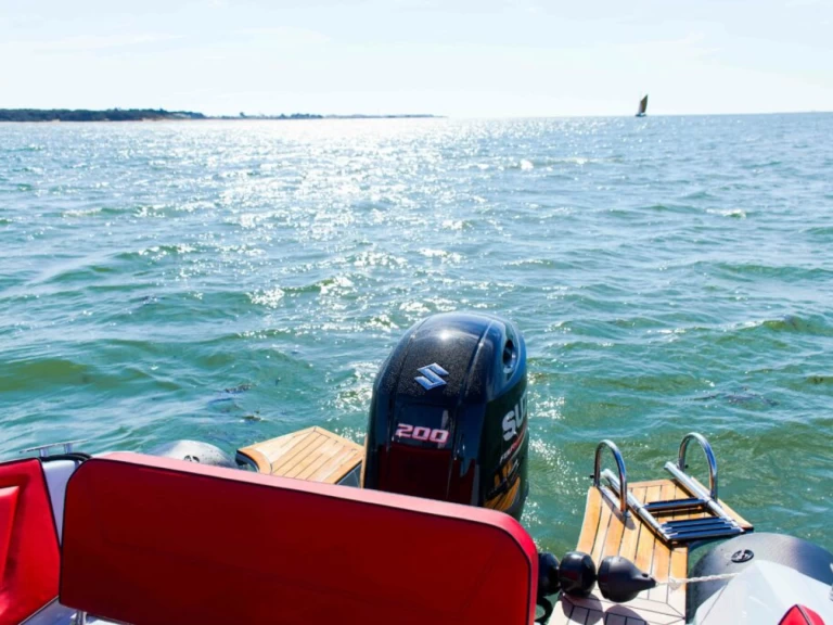 Noleggiare una Prua al vento THOR 7.0 a L'Herbaudière