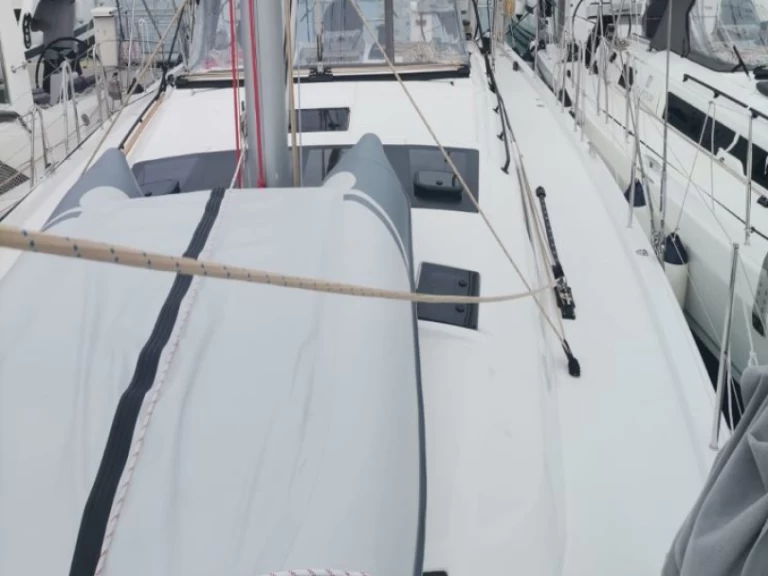 Noleggio Barca a vela con o senza skipper Dufour a Sebenico