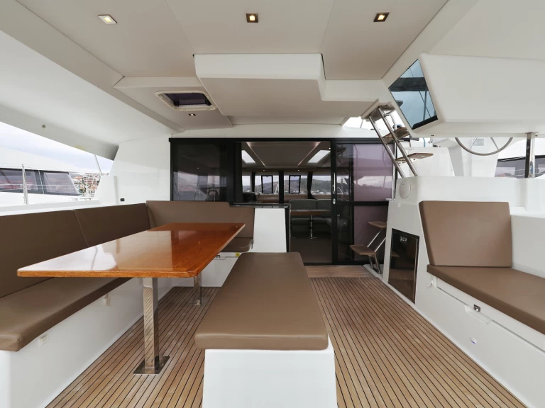 Noleggio barche Fountaine Pajot Saona 47 a Rogosnizza su Samboat