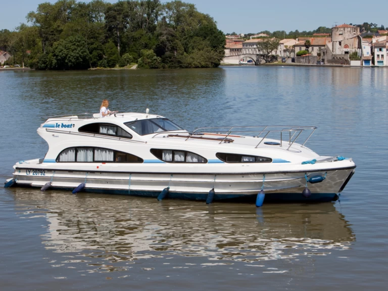 Noleggio Houseboat con o senza skipper Comfort a Rheinsberg