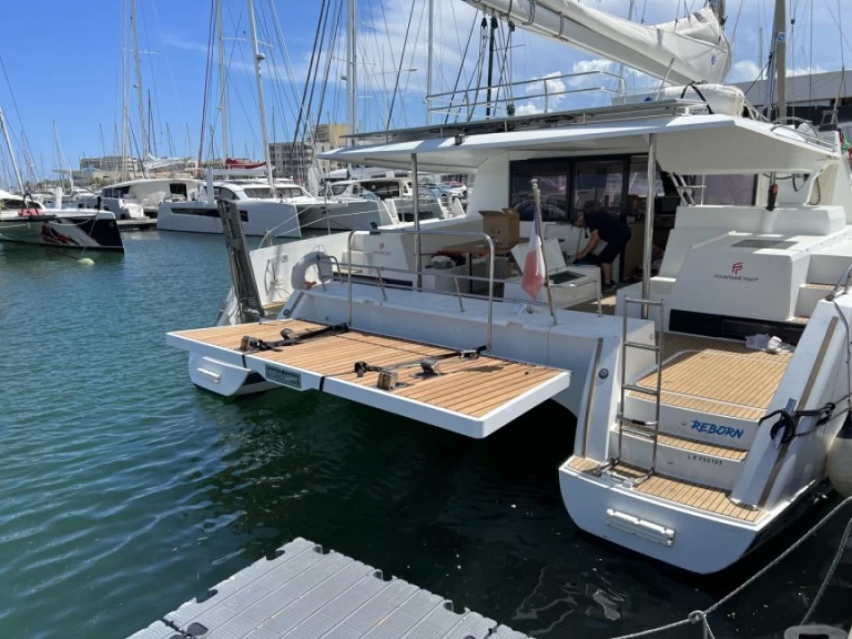 Noleggio barche Fountaine Pajot Saba 50 a Ajaccio su Samboat
