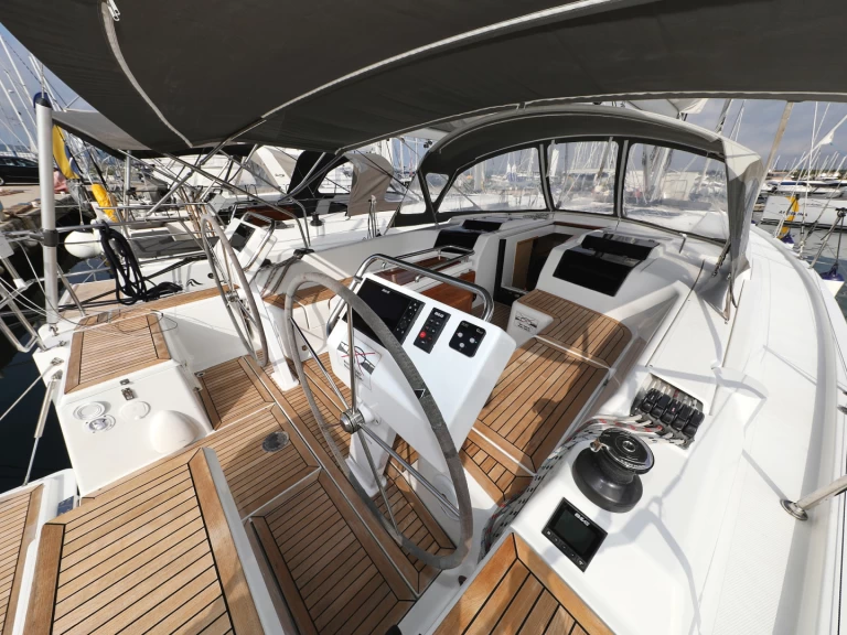 Noleggio Barca a vela Hanse con patente nautica