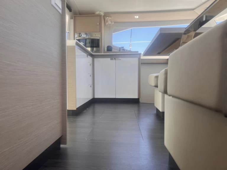 Noleggiare una Fountaine Pajot Isla 40 a Parham Town