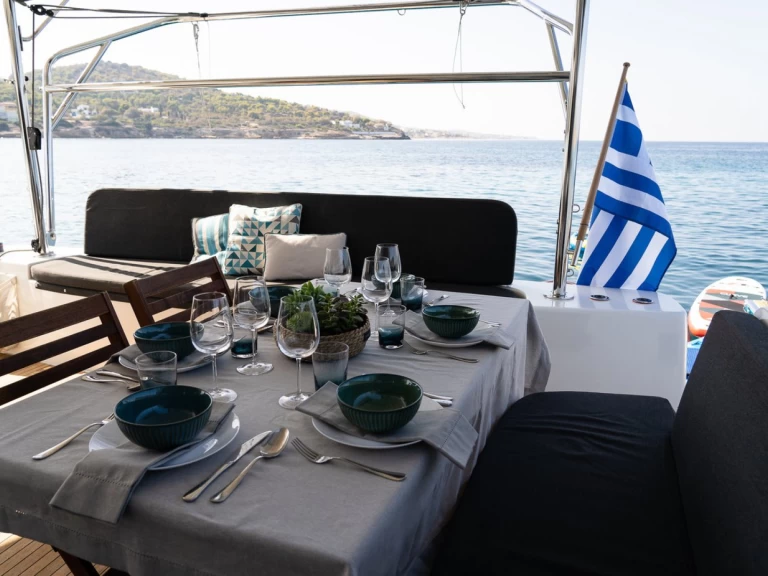 Noleggio Catamarano Lagoon con patente nautica