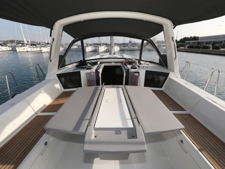 Noleggio Barca a vela Bénéteau con patente nautica