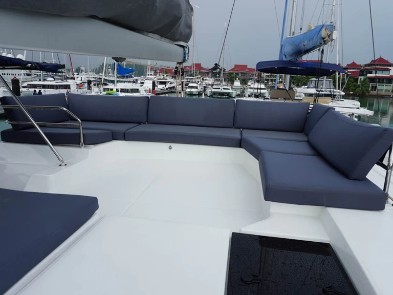 Noleggio barche Eden Island economico Tanna 47