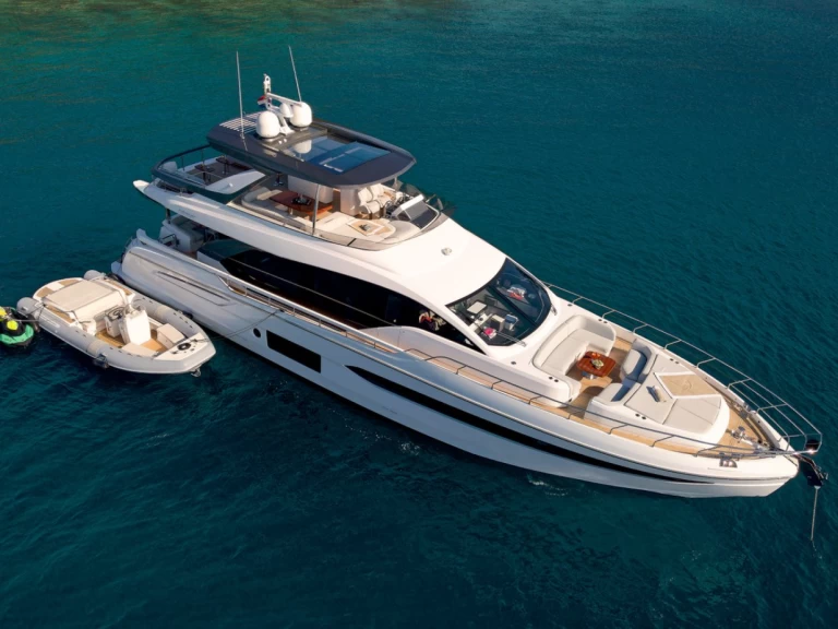 Noleggiare una Azimut Azimut 78 Fly - 4 + 1 cab. a Podstrana