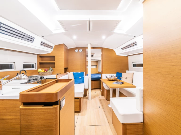 Noleggio Barca a vela a Álimos – Jeanneau Sun Odyssey 410
