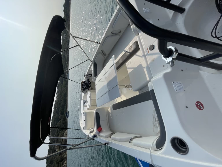 Noleggio Barca a motore Bayliner con patente nautica