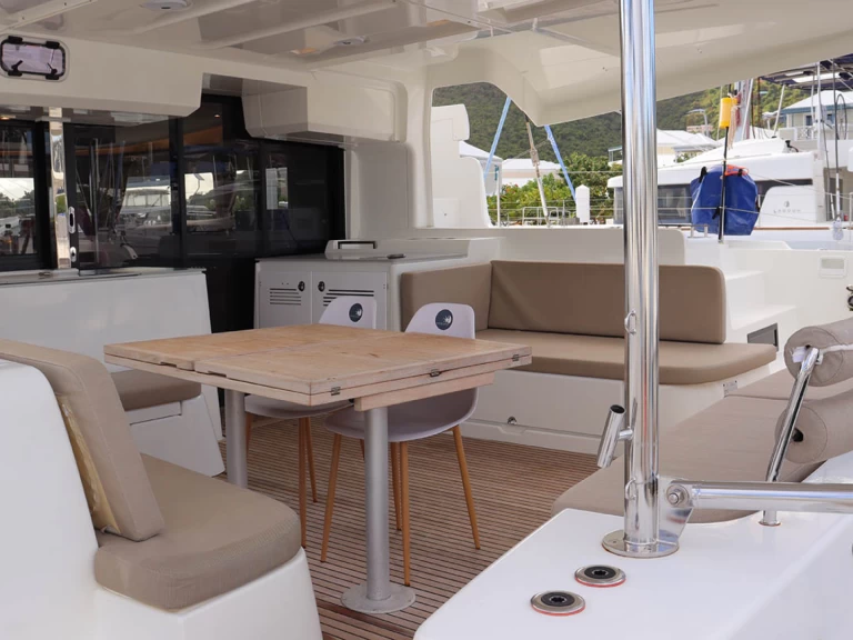 Noleggio barche Road Town economico Lagoon 46