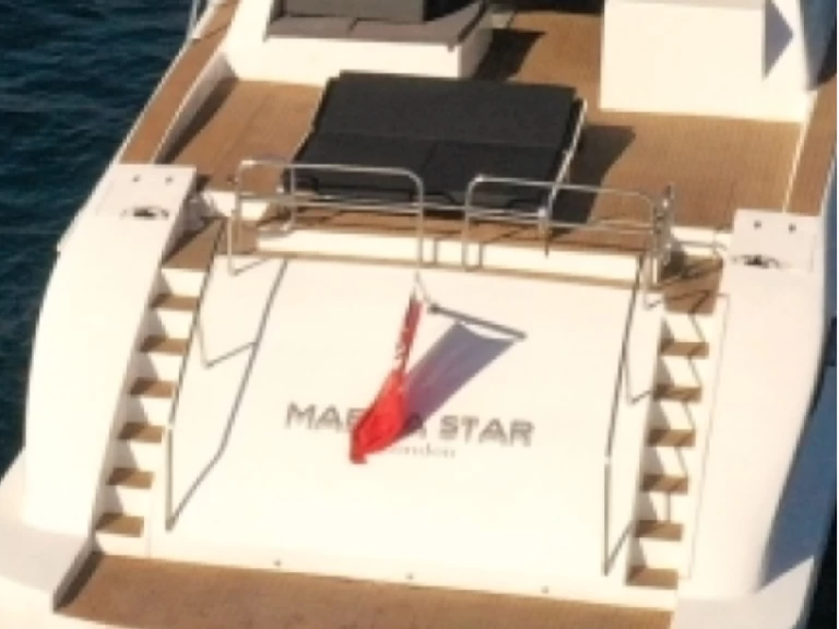 Yacht di lusso a noleggio a Milazzo al miglior prezzo