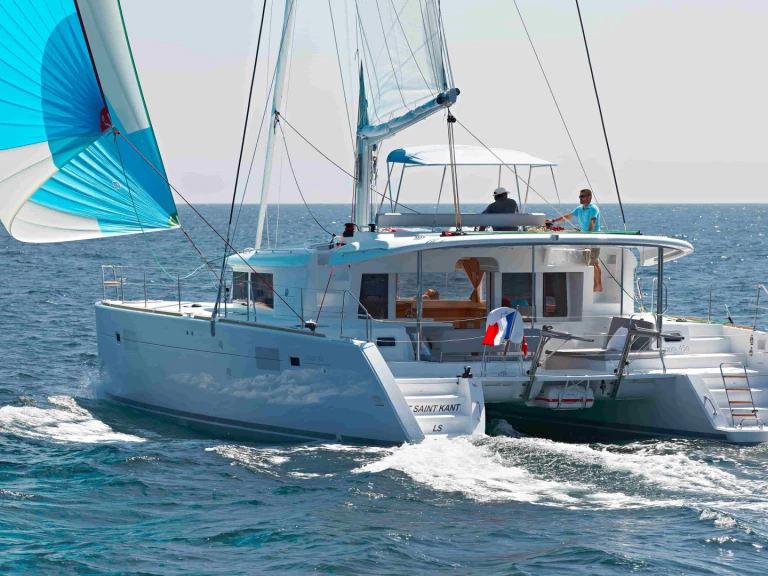 Catamarano a noleggio a Ribishi al miglior prezzo