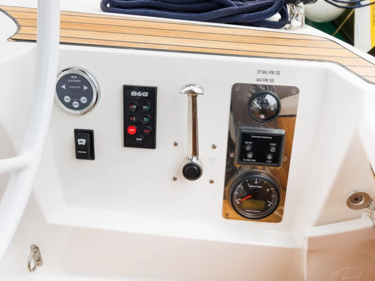 Noleggio barche Zara economico Cruiser 34