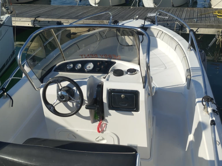 Noleggio barche Fezzano economico Voyager 19 S