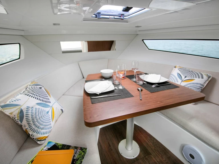 Noleggio a Port du Lavandou – Jeanneau Cap Camarat 9.0 WA su SamBoat