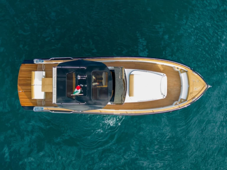 ITALUYRE CLASSIC 38 da affittare a  Positano