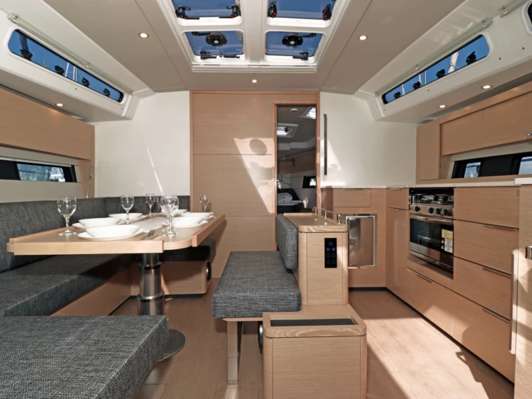 Noleggio Barca a vela Hanse con patente nautica