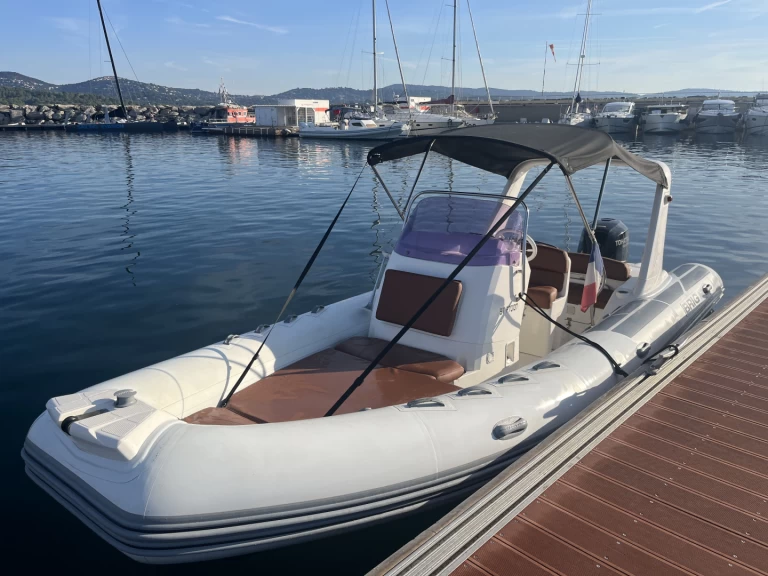 Noleggio Gommone Brig con patente nautica