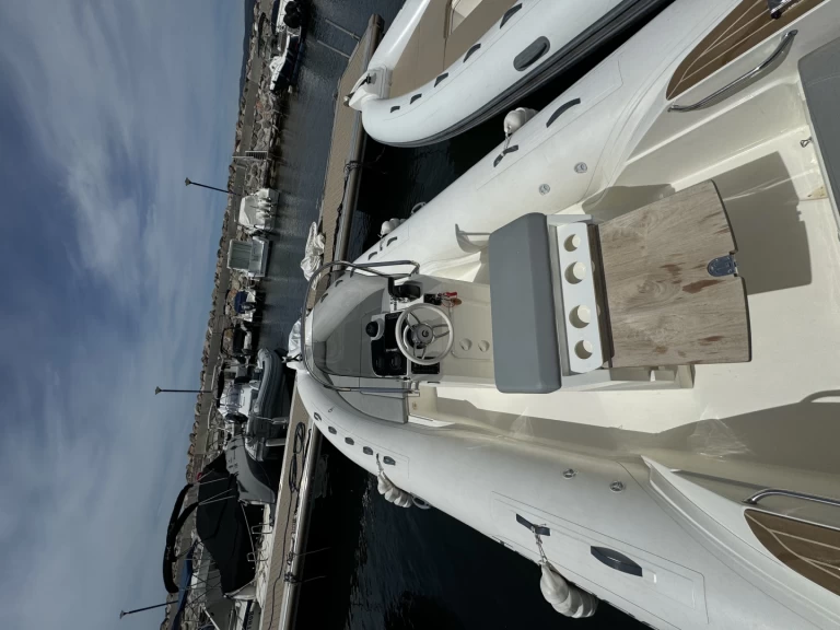 Noleggio barche La Madrague economico Tempest 650
