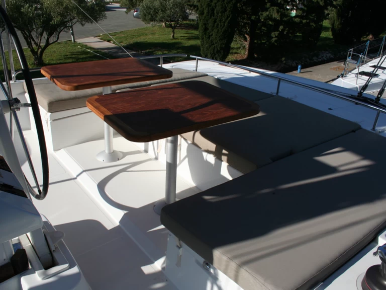 Noleggio barche Lagoon Lagoon 52 F a Eden Island su Samboat